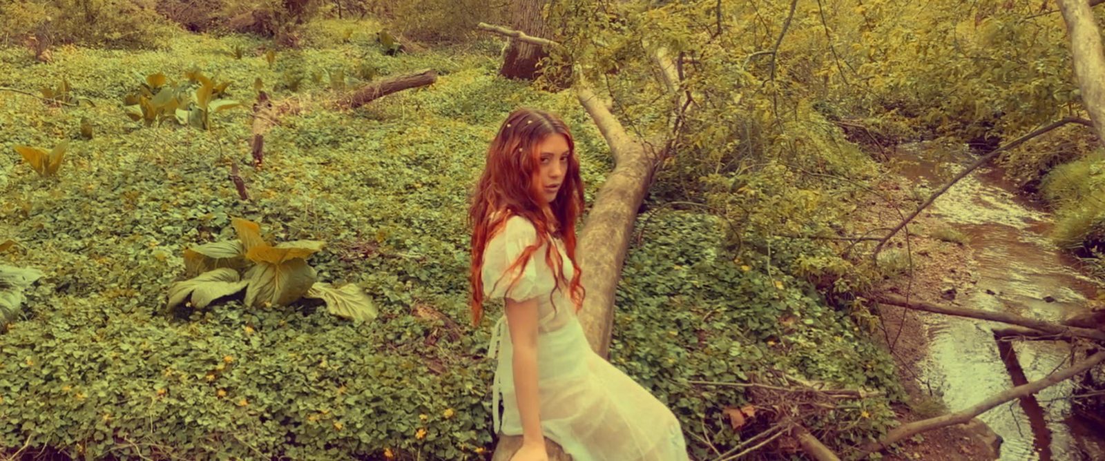 INsiders Guide: Madison Beer, Tessa Violet, Nora Lei, D!XON, Est-Her, Kelvyn Boy, Eltee, Skeamer, Almondmilkhunni, Mabes, The Hempolics, Michael Lanza, Sam Nardella, Bakar, Stash, Thérèse…