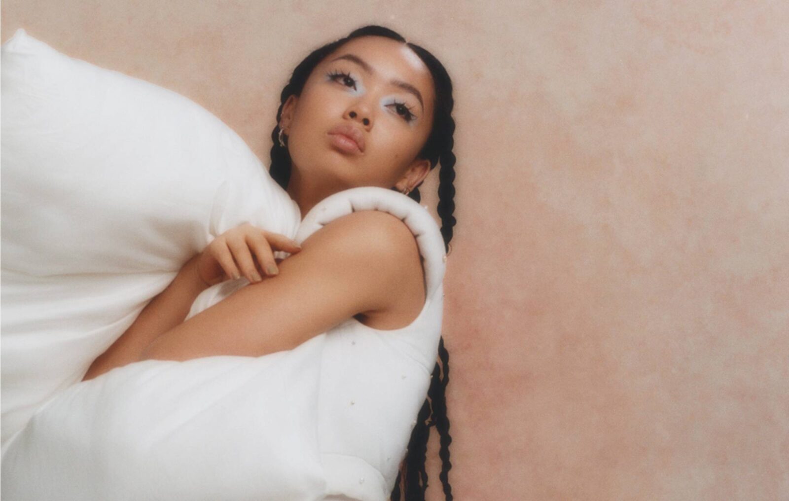 WomenOutLoud! : A Journey Through Griff’s ‘Vertigo’