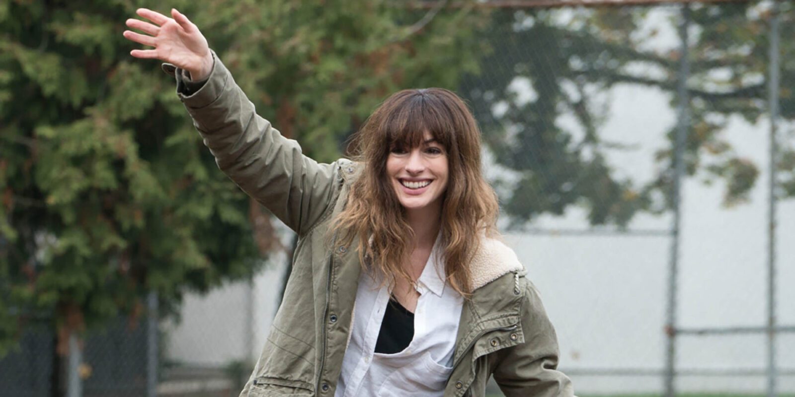 Anne Hathaway to Lead AI Thriller Directed By Joseph Gordon-Levitt