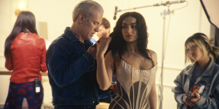 The Review: ‘The Moment’ – A Bratty Middle Ground in the Spotlight