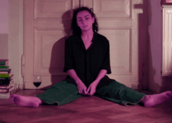 Trailer: Charli XCX Stars In Rom-Drama Movie ‘Erupcja’