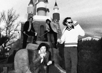 INsiders Guide: Jesus Christ Taxi Driver, MULL HISTORICAL SOCIETY, The Paper Kites, The Riptide Movement, KEELEY, Bee Bran..