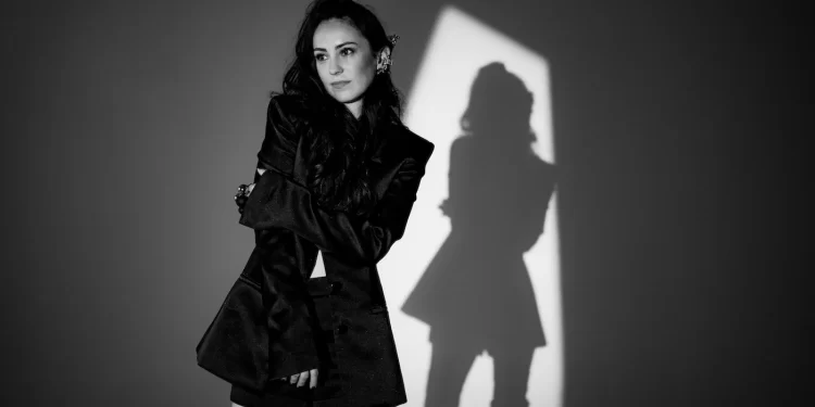 Amy Shark Returns with New Single “The Biggest Dick” and Surprise Album Announcement