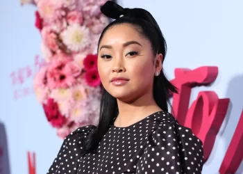 Lana Condor Returns to “To All the Boys” Universe in “XO, Kitty” Season 3