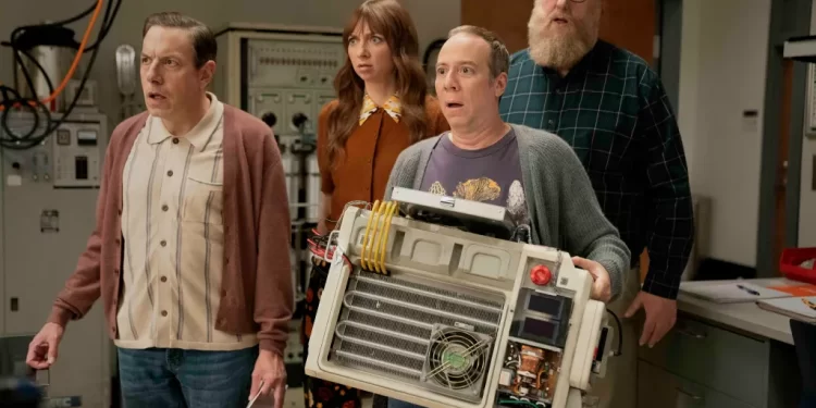 First Look At “Big Bang” Spinoff Show ‘Stuart Fails To Save The Universe’