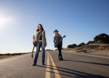 DOUBLE YELLOW LINES WHISKEY FLOWER’S AMERICANA-ROCKRECKONING HAS ARRIVED