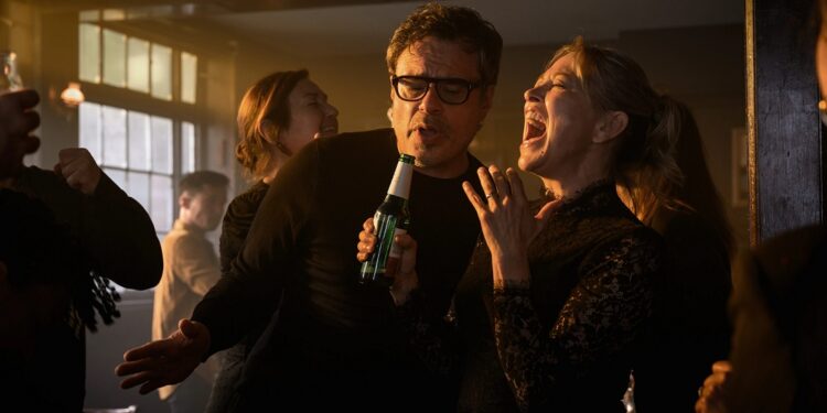 Trailer: The Hilarious Hulu TV Show With Jemaine Clement, ‘Alice and Steve’