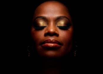 Where Are They Now? : Des’ree – The Soulful Voice of the ’90s Finds Peace Beyond the Spotlight.