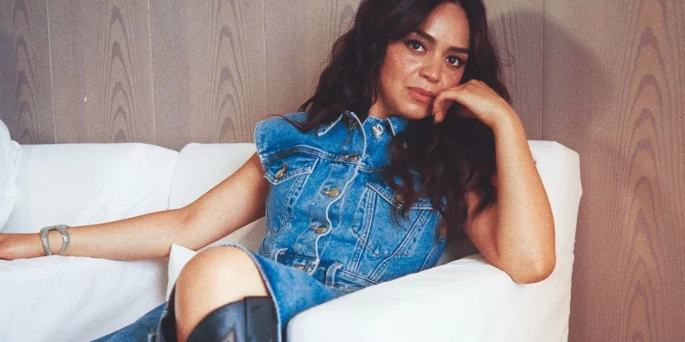 ‘The Jam Van’ Sets Lead Cast With Final Destination: Bloodlines Star Kaitlyn Santa Juana