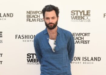 Penn Badgley to Star in Amazon’s Dark Comedy Murder Mystery Everyone in ‘My Family Has Killed Someone’