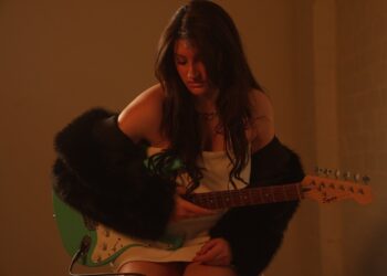 Exclusive Interview with Producer, Artist and Songwriter Mira Housey