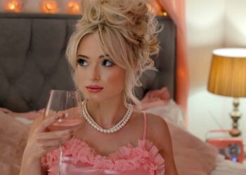 Stella Lain Releases Country-Pop Single “The Meaning Of Love”